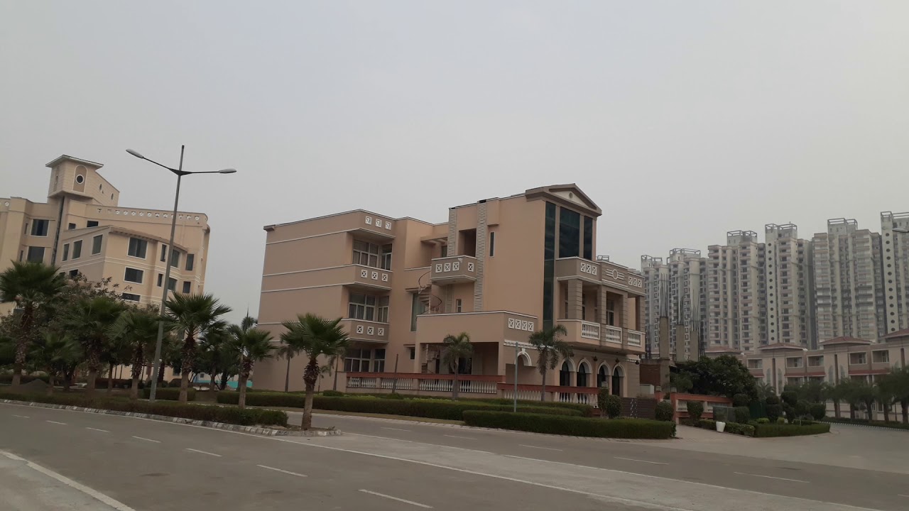 Streets of Supertech Upcountry Greater Noida Yamuna Expressway