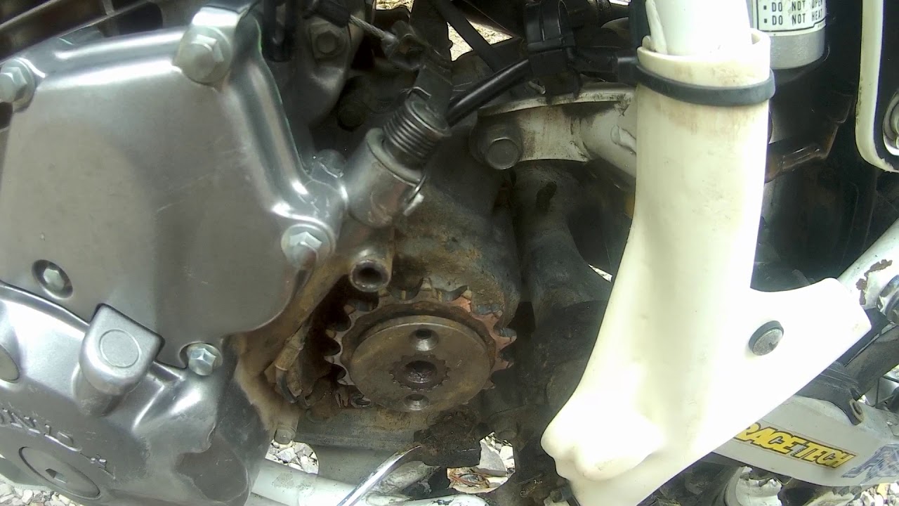 Honda XR650L Piñón delantero 2a  Parte