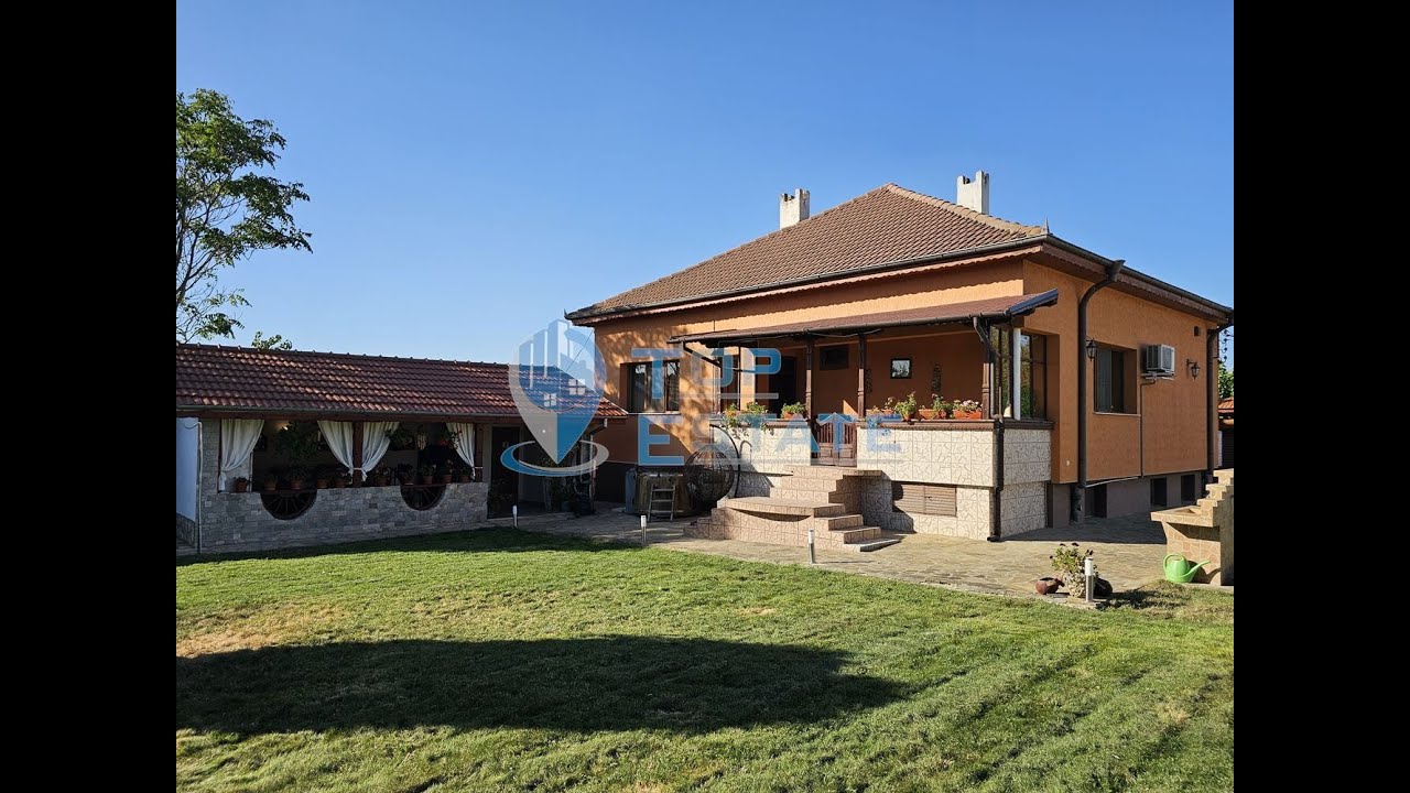 Обзаведена къща с три спални и барбекю в с. Поликраище/ Furnished 3-bedroom house in Polikraishte