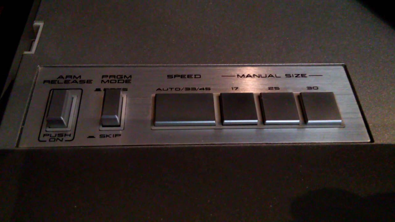 AKAI AP-L95 turntable is playing Alan Parson's Project