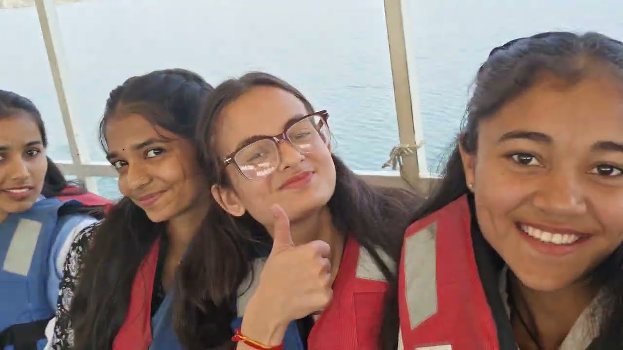 Sakhiyon ki badi Udaipur...🌸#ritikakasafar #youtube #vlog #rajsthan #aesthetic #nature #like #love 