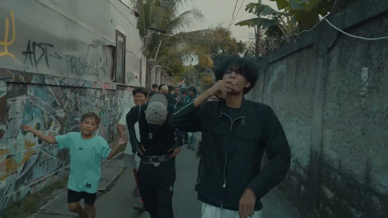 PORIS & Wicigo Shawty - 2014 (Visualizer)