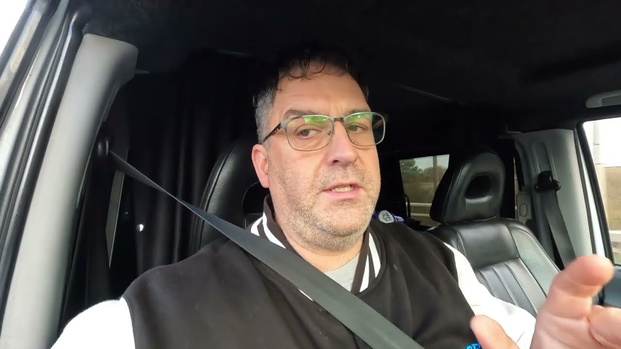 NEW CHANNEL THE DAILY TRACKER   METRO CANTRE ON CHRISTMAS EVE