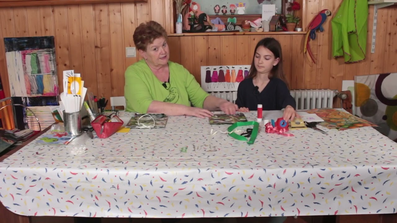 Papiertüten aus Kalenderblättern zum Muttertag basteln mit Oma Börner und Pia. - Super Geschenktüten