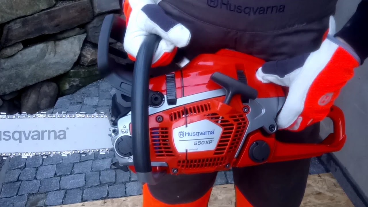 Chainsaw Husqvarna 550 XP TEST Firststart