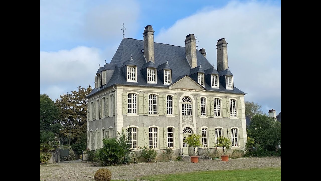 18C Chateau with Elegant Period Features, 1.3 HA, Re-roofed 2021 | French Character Homes