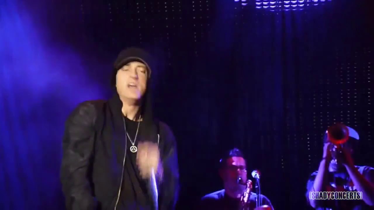 The Monster Tour   Eminem & Rihanna Live in Pasadena 2014 FULL CONCERT