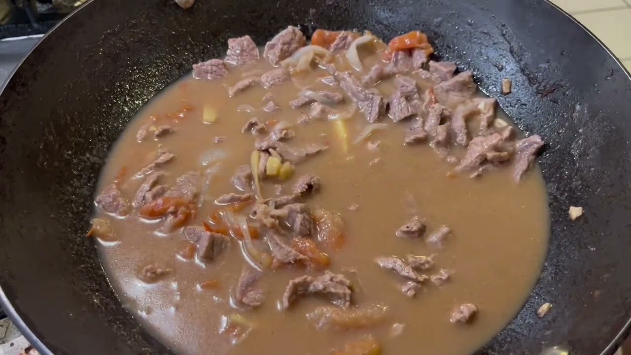 Sinabawang Baka with Taro at Sitaw (Lutong Bahay)/Beef Stew with Taro & Long Beans (Home Cooking)