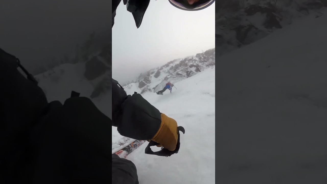 Graphic crash from The Chute yesterday up at Tuckerman Ravine. 📹 @skinutz603 #viralvideo #everest