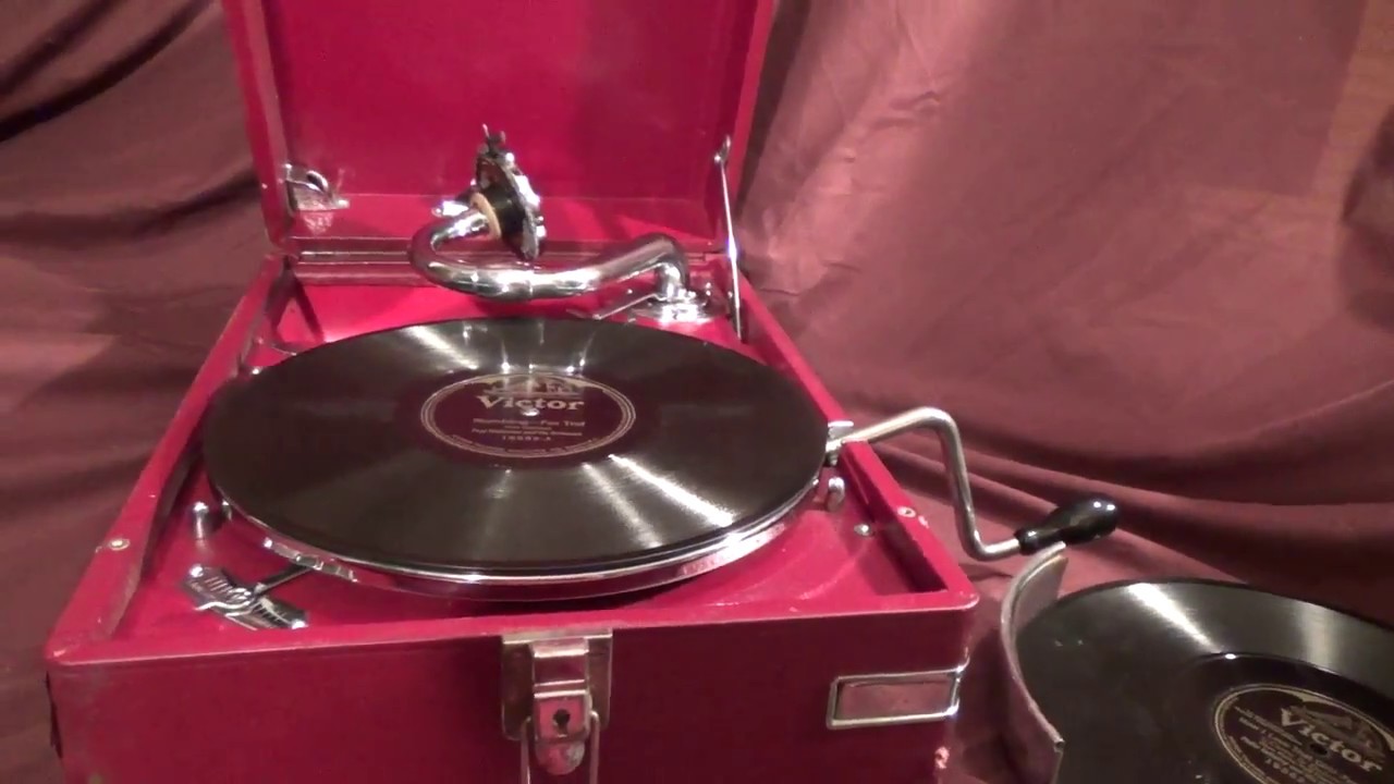 German Electrola Model 106 in red