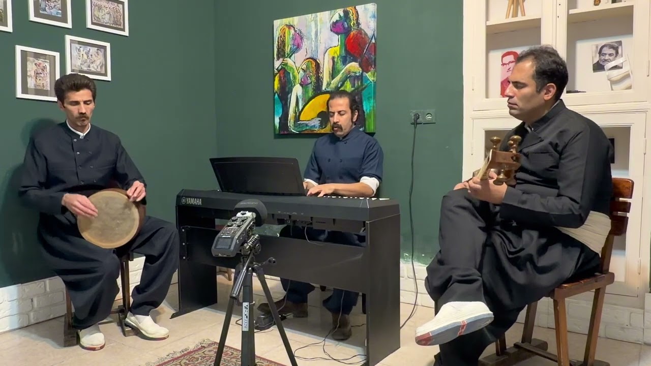 شەو هات و ئەمن مەستی خەیاڵاتی کەسێکم                  تار : مەحسین بەرقی جانی,تومبەک کەیوان حسێنی