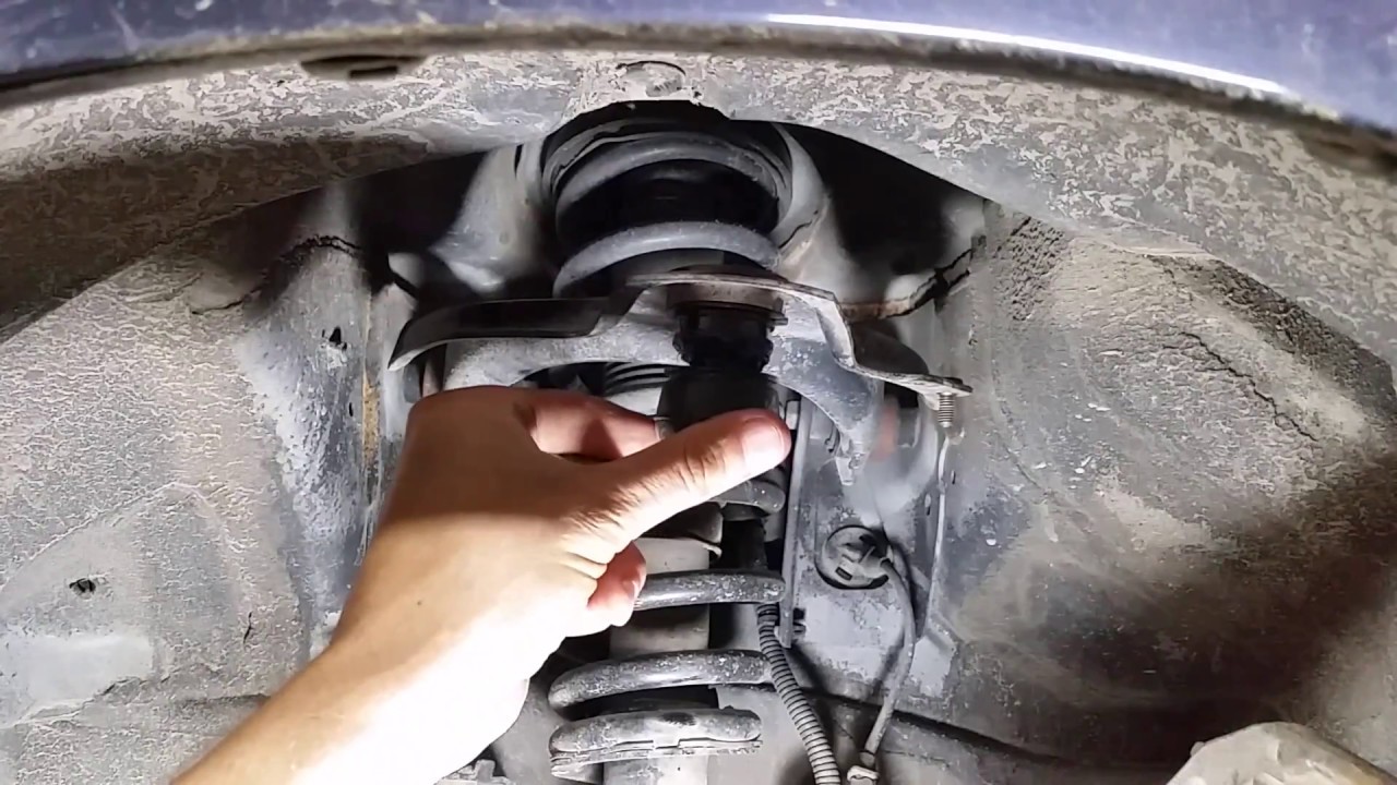 Honda Accord cl 7- cl 9.Замена передней шаровой опоры верхнего рычага.