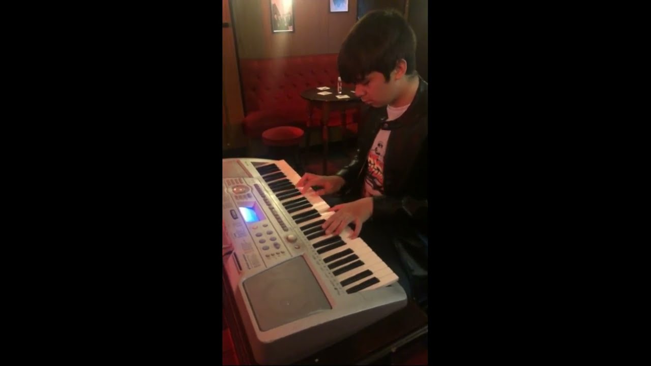 Learning Piano - Live and Let Die/Easy