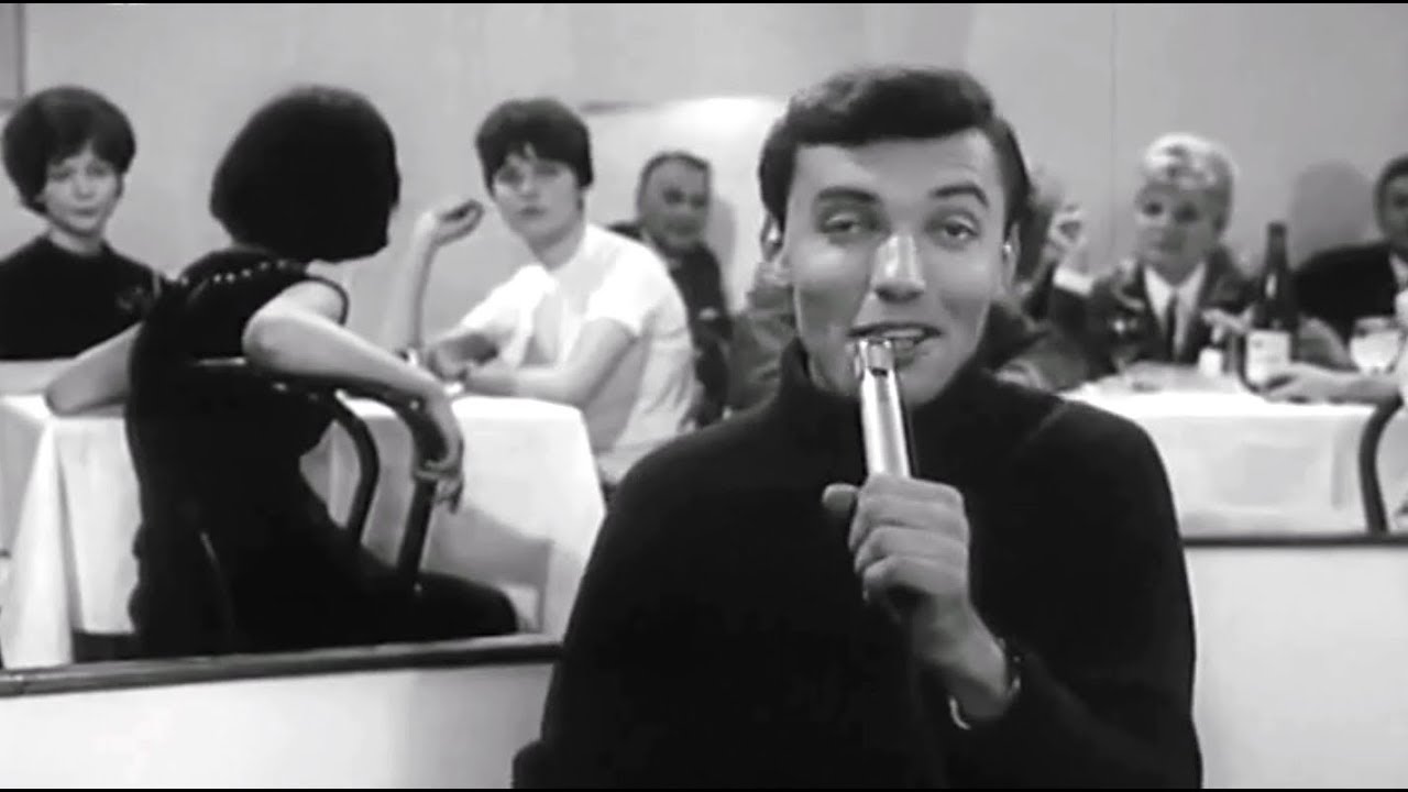 Karel Gott sings Jiří Štaidl - Bum bum bum / Oči barvy holubí / Kávu si osladím