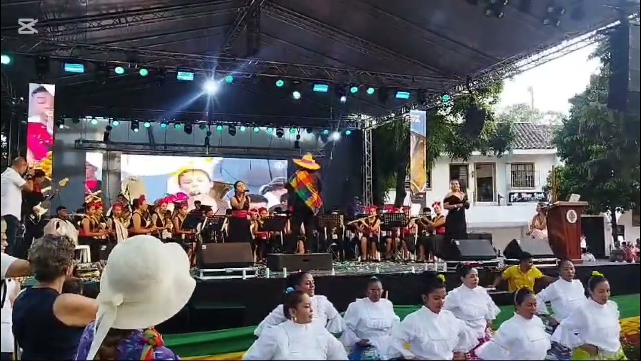 Banda Sinfónica de villeta - Nunca es suficiente - Popurrí Juan Gabriel versión Pandora.