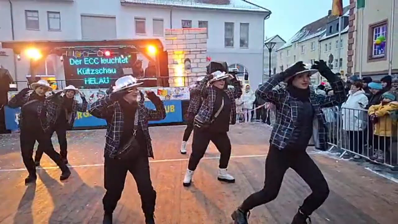 Manuel Augusto überträgt einen Livestream. EILENBURGER ROSENMONTAG2026