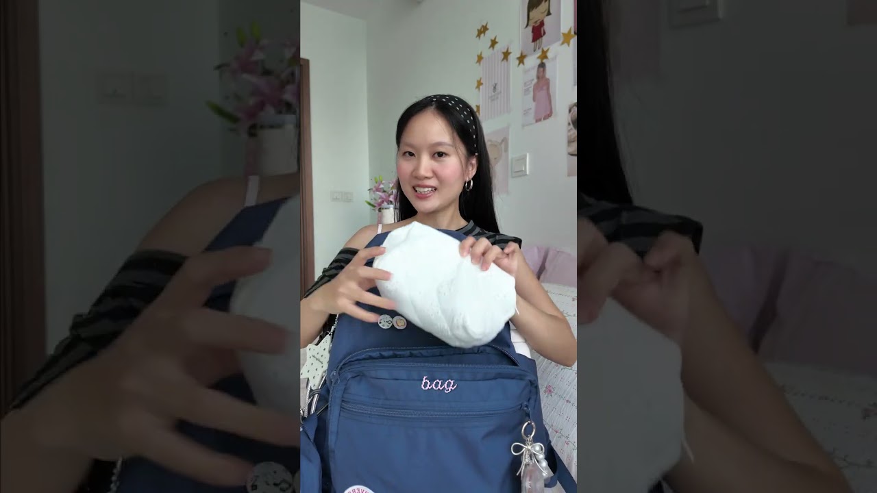WHAT'S IN MY COLLEGE BAG 2026 🎒 Realistic Essentials, Emergency Kit & Tech