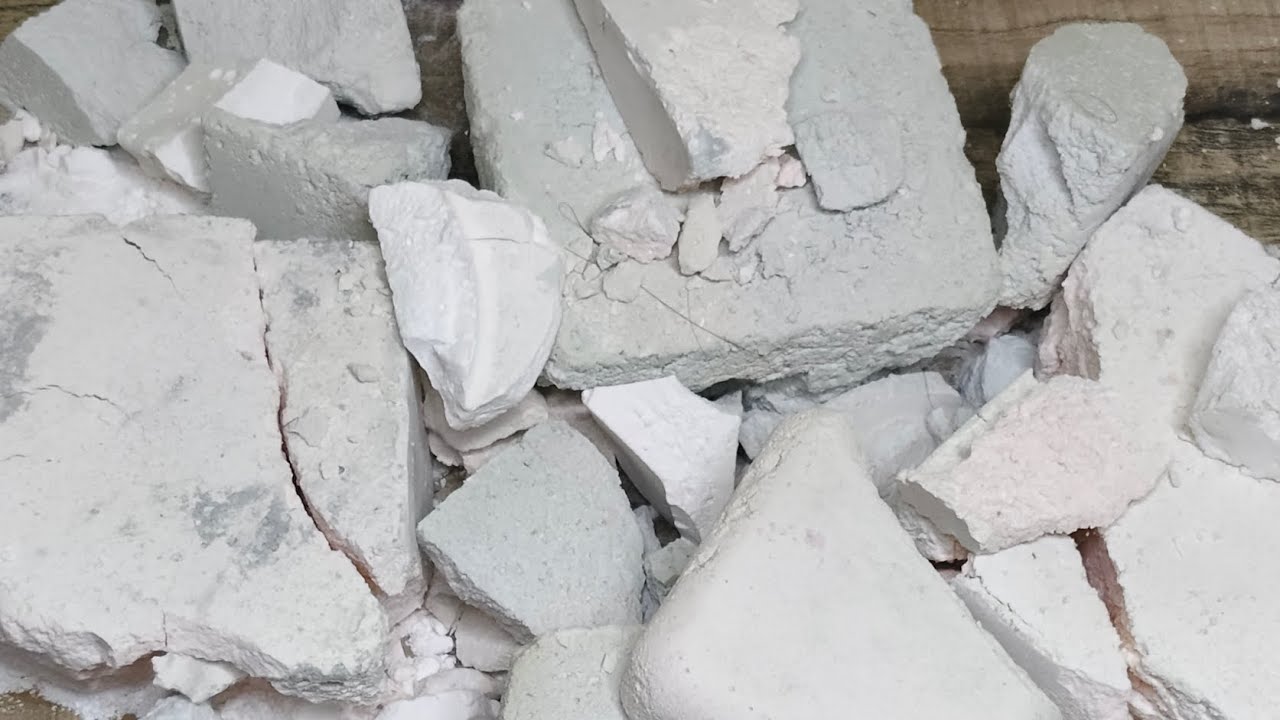 I'm back with the crunchies 🤤#viral #satisfying #crunchycrumbles #asmr 