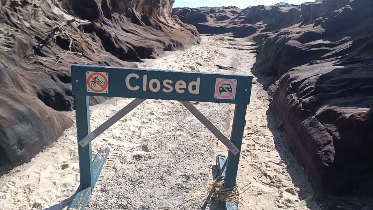 Ngkala Rocks Closed!! Let's See Why!! Fraser Island, Queensland, Australia.