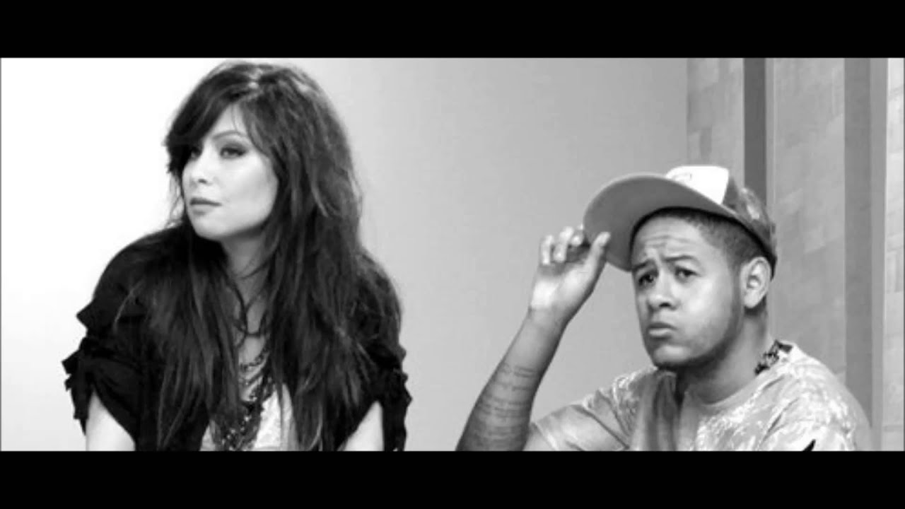Emicida feat. Pitty - Hoje Cedo