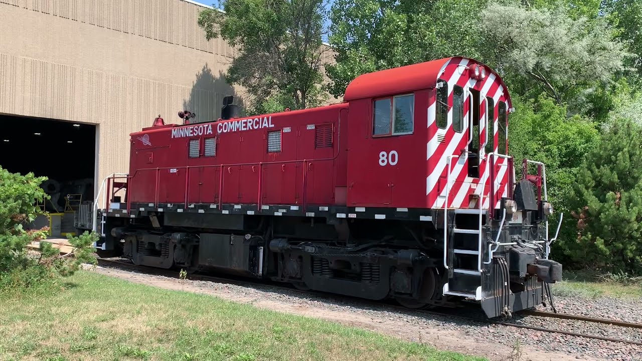 Minnesota Commercial - MNNR 80 - MLW RS-23 switching in Fridley, MN