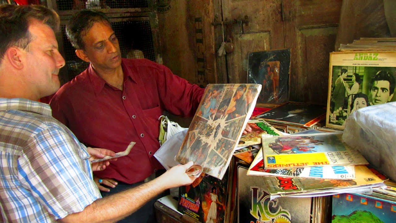 DELHI - Bollywood record shopping at Chandni Chowk