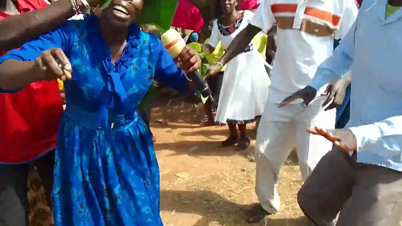 Lazaro Song Live Performance