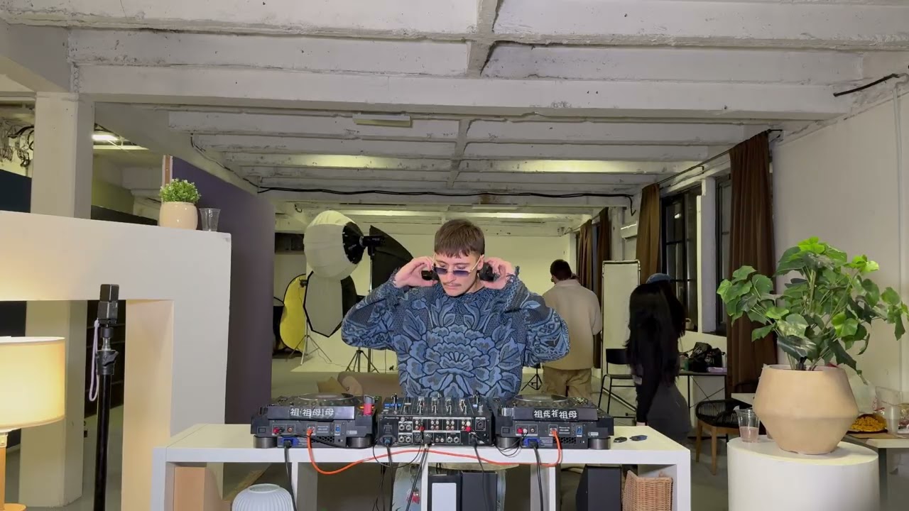 VOMA | LIVE session | @ Studio Yug | Belgrade