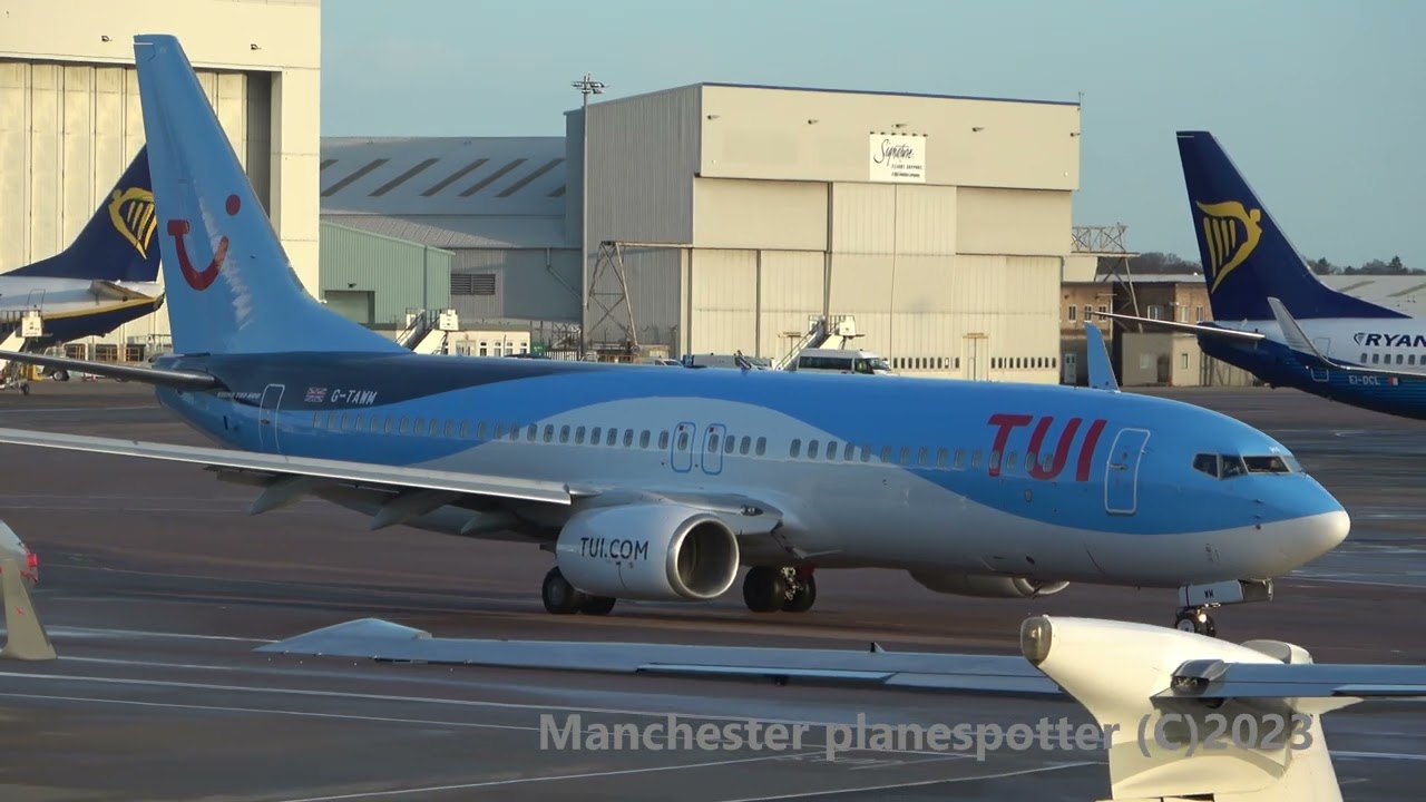 (4K) Plane Spotting At (LTN) London Luton Airport (EGGW) On New Years Day On The 01/01/2023