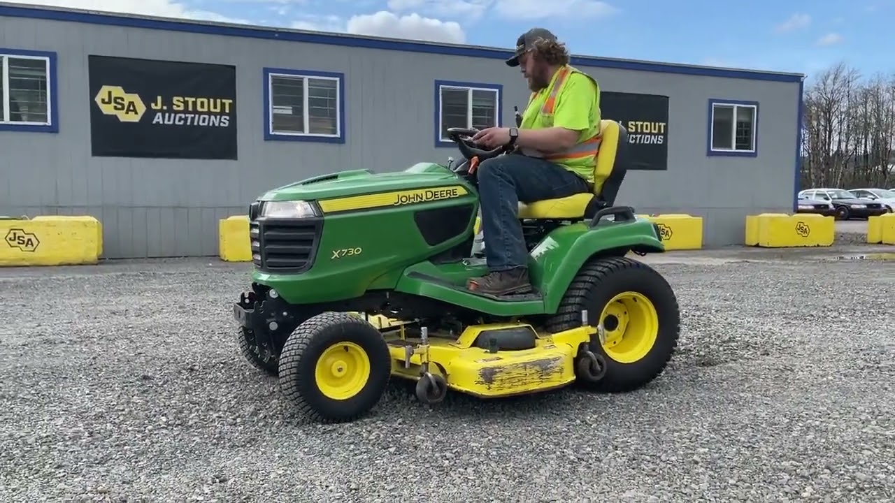 2015 JOHN DEERE X730 For Sale