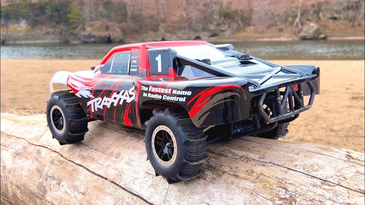 Traxxas Upgrade Paddle Tires #5891 in the SAND // TRAXXAS SLASH 4x4 BRUSHLESS!