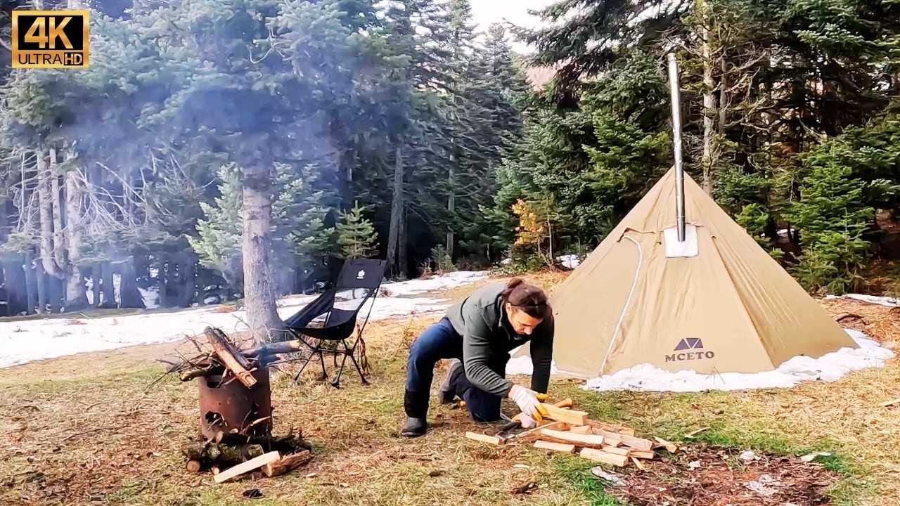 TEK BAŞINA SICAK ÇADIR KIŞ KAMPI