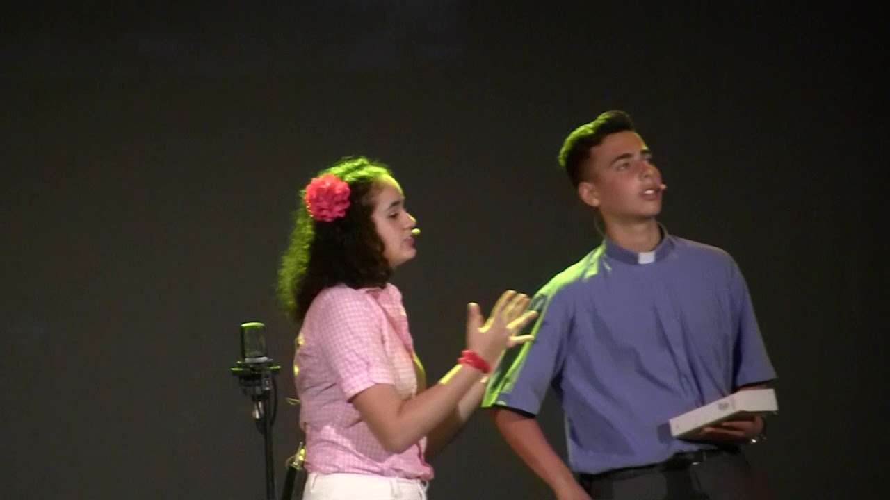 Theatre afternoon in Paolo Borsellino School: Aggiungi un posto a tavola 2