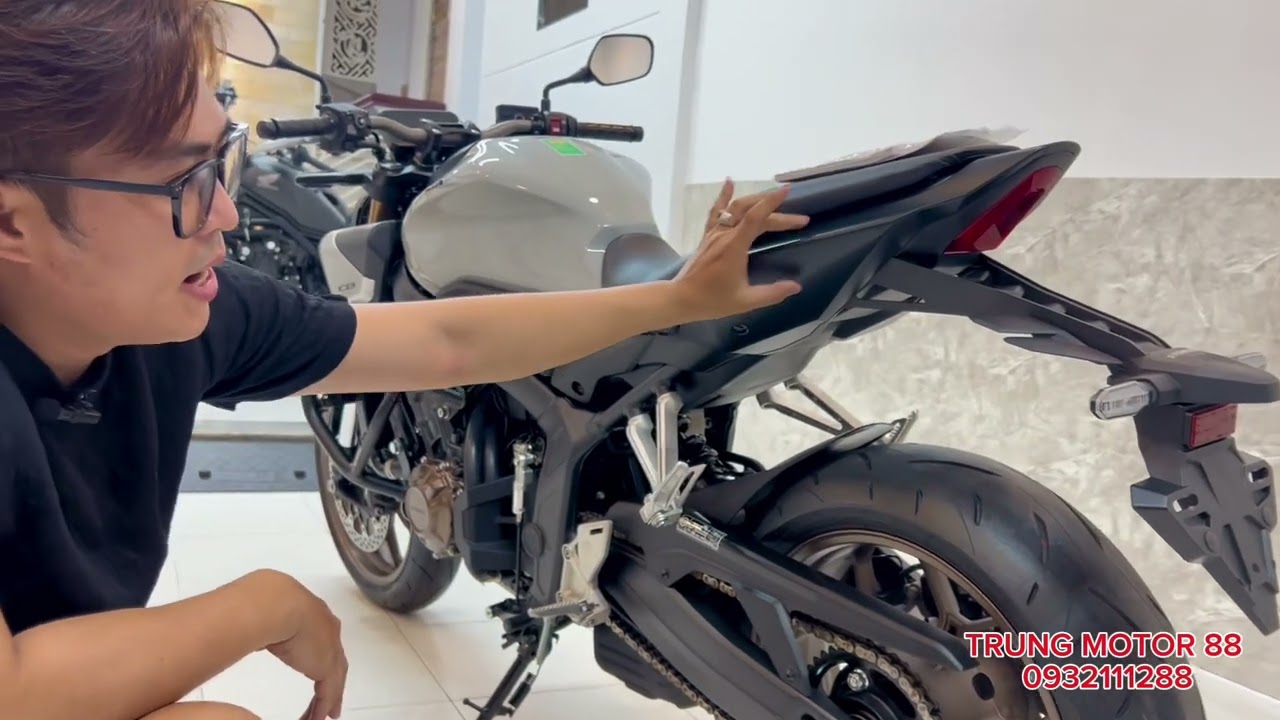 (Xe Đã Bán) CB650r E-Clutch 4/2025 BSTP Like New Full Bảo Hành Hãng 2nam