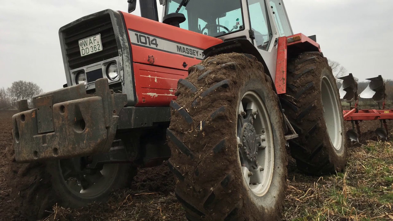 Massey Ferguson | MF 1014 beim Pflügen mit Kverneland #masseyferguson #kverneland