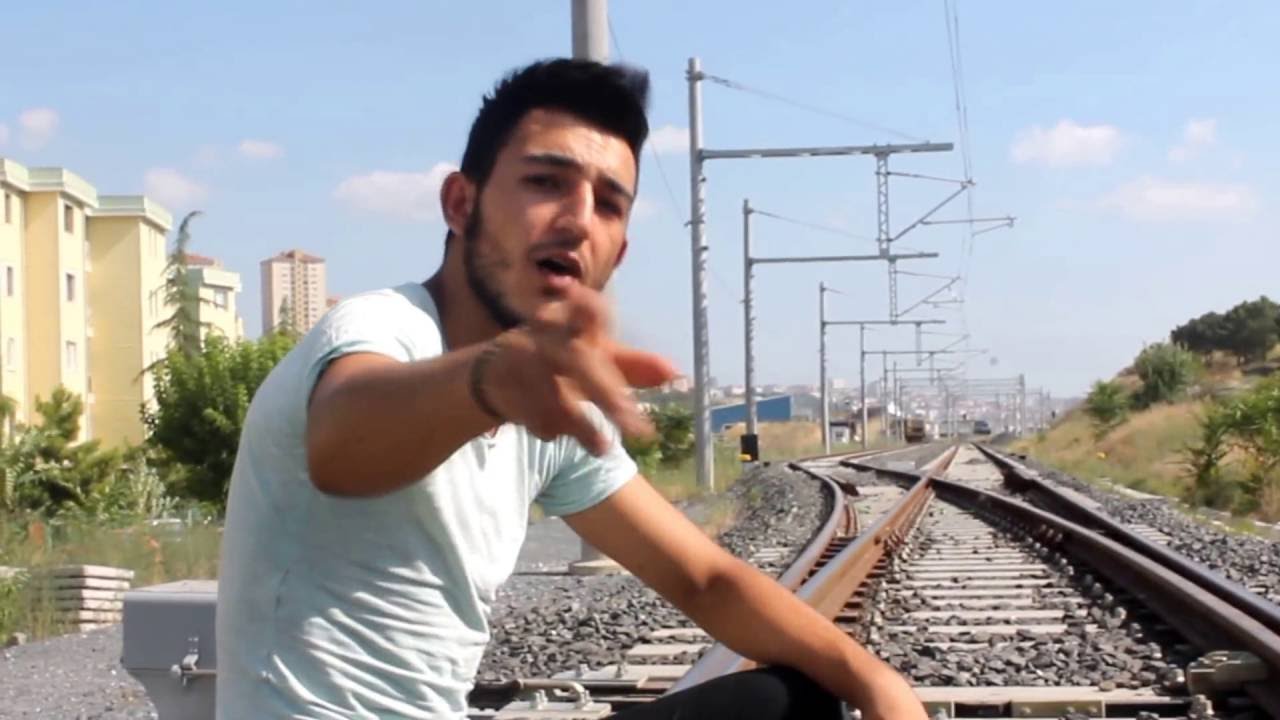 SAVAŞ KANDEMİR 2016 YİNE YOKSUN YANIMDA