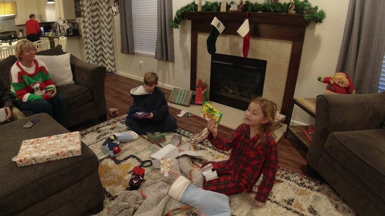 Christmas Surprise   - 2021  Disneyworld