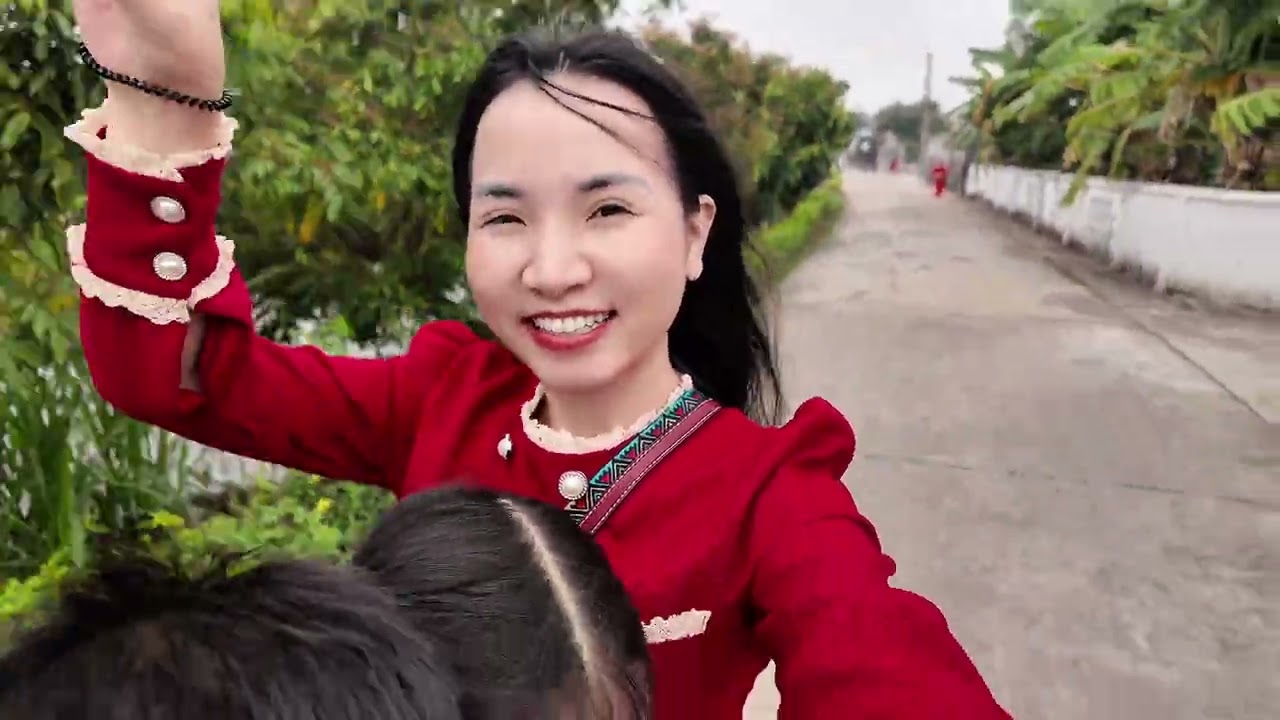 What Tết Is Really Like in Vietnam 🇻🇳 (Not What You Expect!)