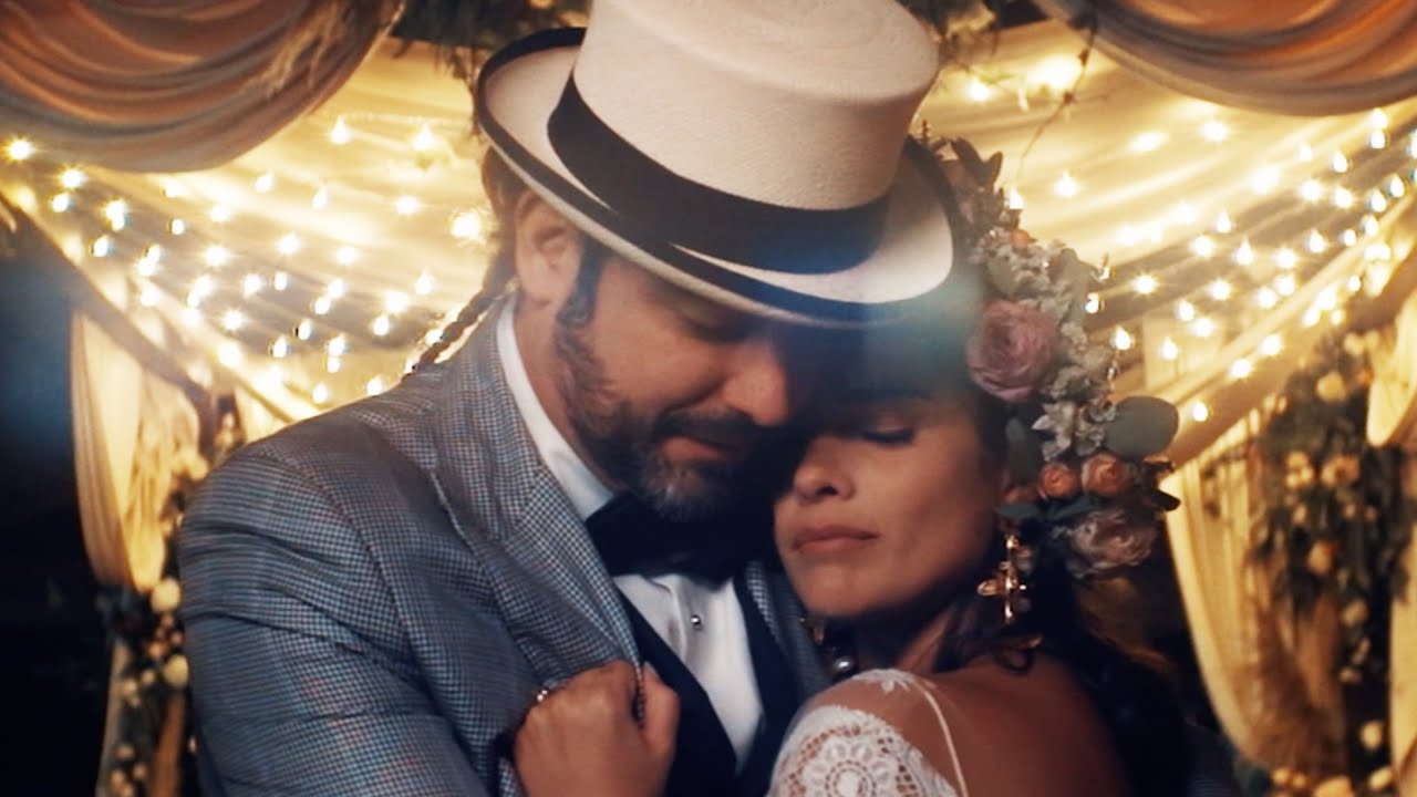 Una Vida Contigo 💍 - Paula Arenas, Santiago Cruz (Video oficial)