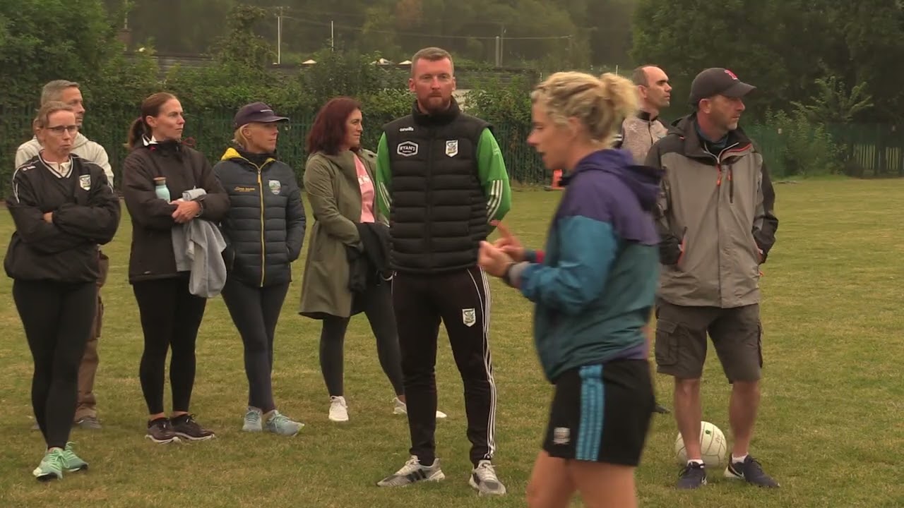 Coaching Football Free taking Valerie Mulcahy 25 8 22