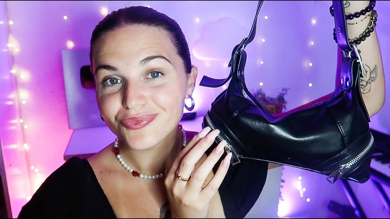 ASMR WHAT'S IN MY BAG