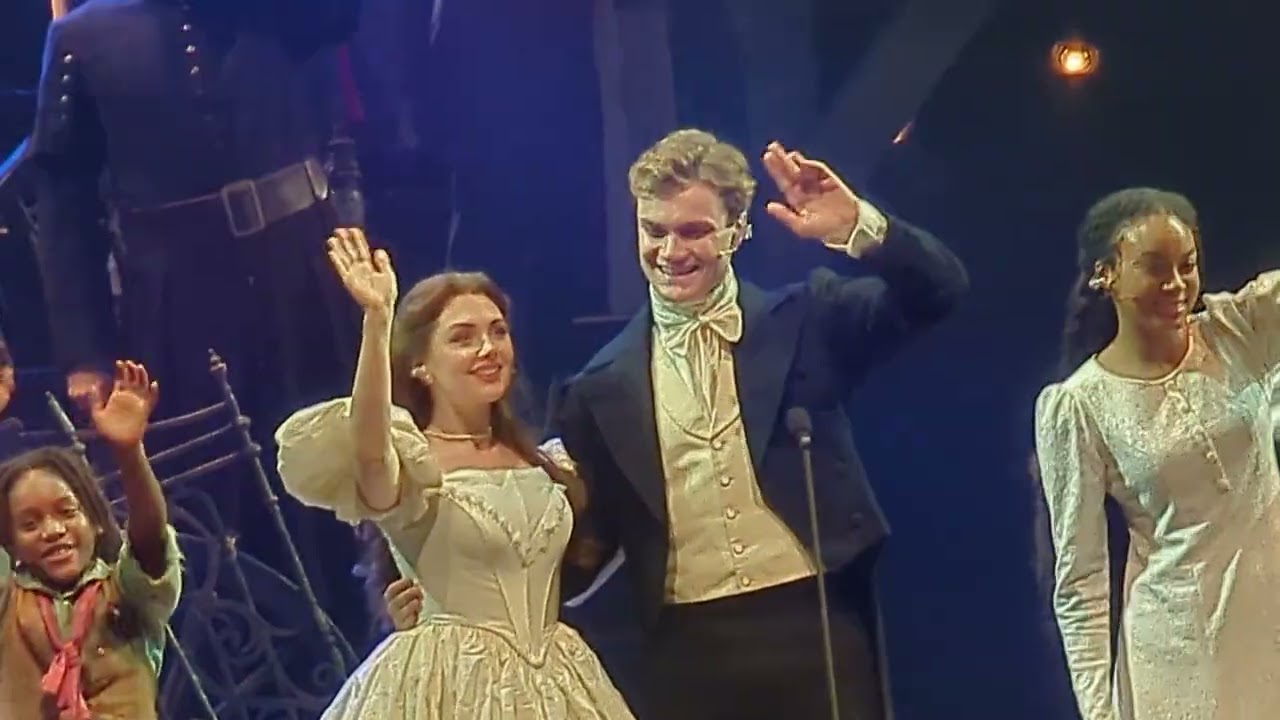 25.08.27 Les Miserables world tour spectacular in Tokyo Japan curtain call レ・ミゼラブル ワールドツアースペクタクラー
