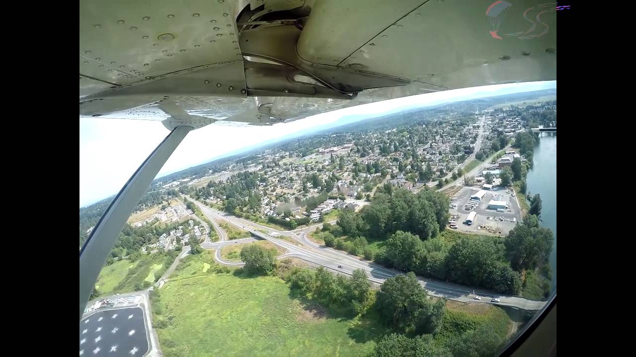 Stephen Hamill's Tandem skydive!