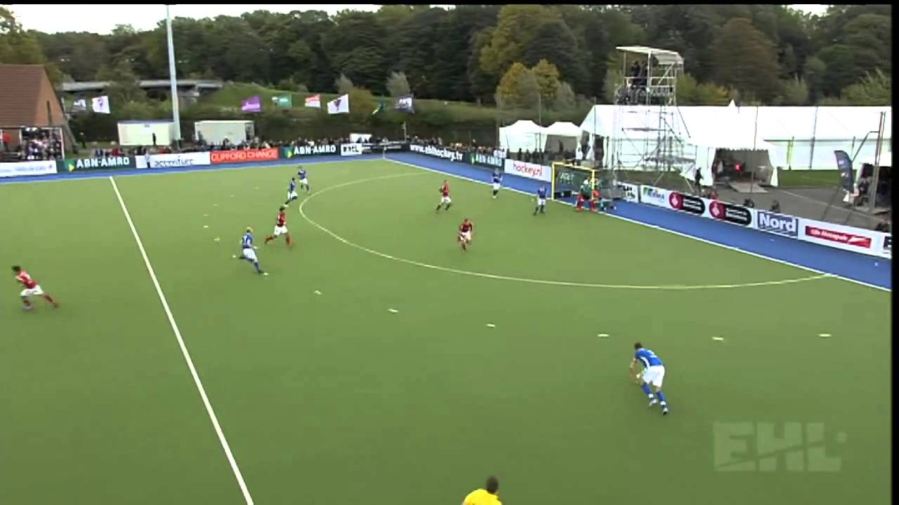Rot Weiss - Kampong (2-4)