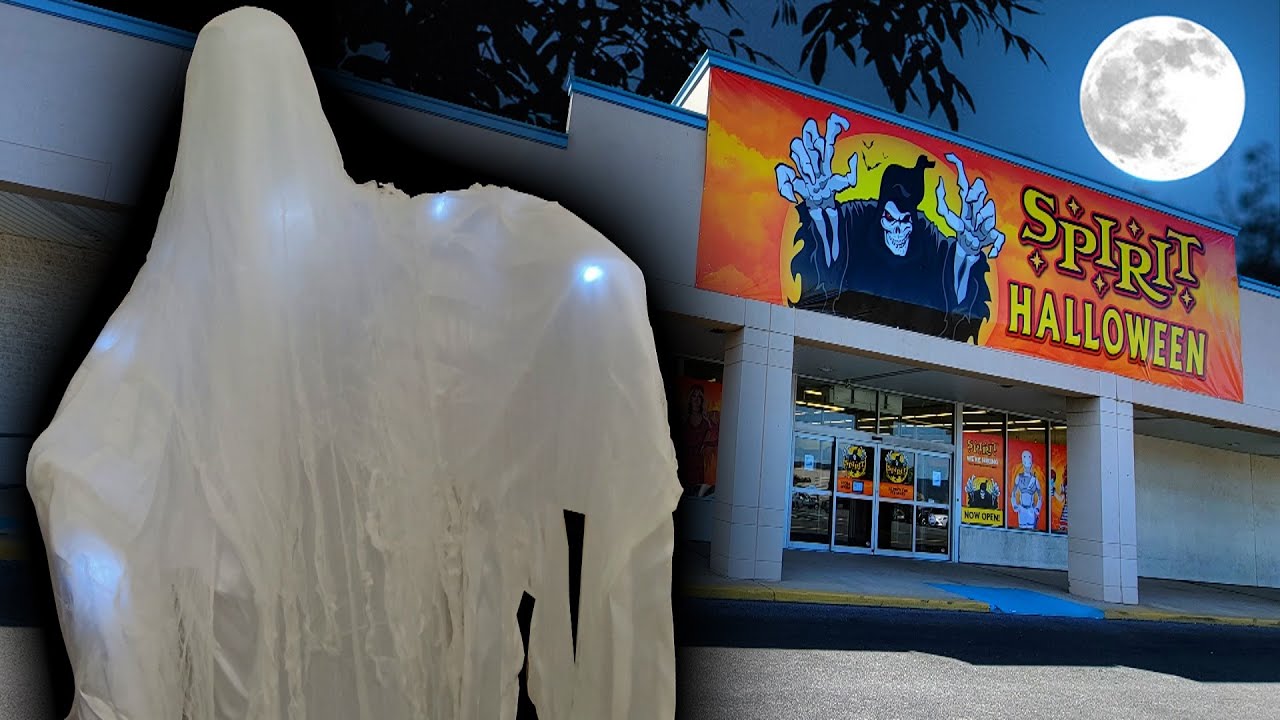 SPIRIT HALLOWEEN 2021 READING PENNSYLVANIA