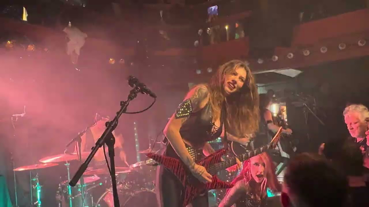 Cobra Spell - Poison Bite - 10.12.2025 in der Mühle Hunziken 🇨🇭