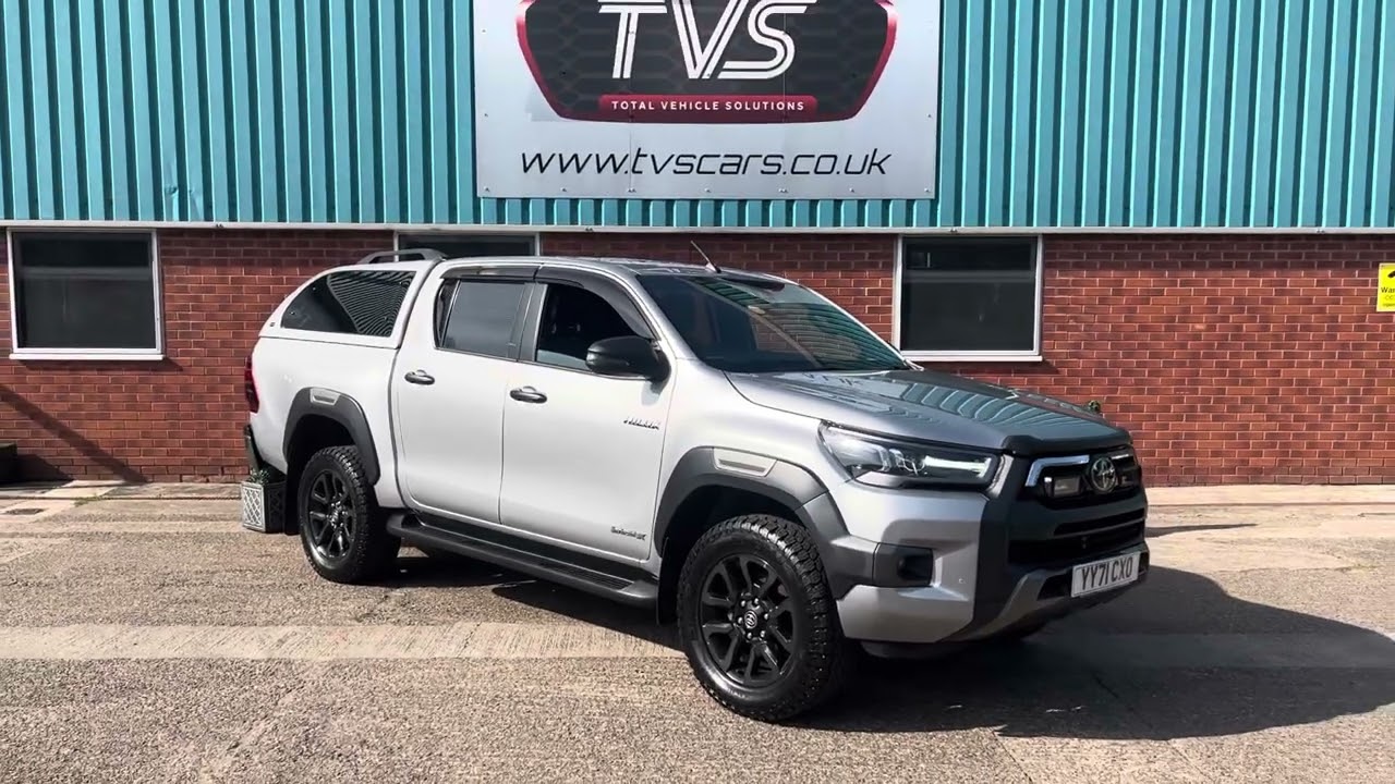 TOYOTA HILUX 2.8 D-4D INVINCIBLE X @TVSCARSBRIDGNORTH