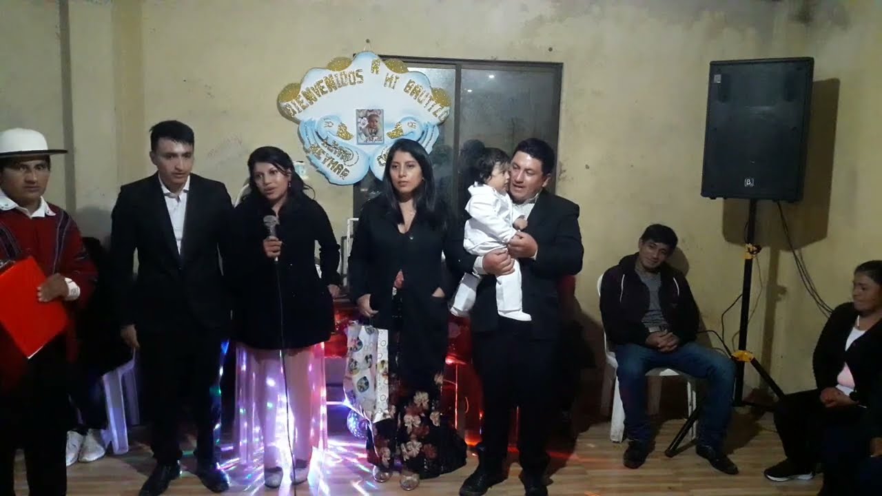 EN  EL BAUTIZMO  DEL ÑIÑO  LIAN  NEYMAR  CHUQUI LALA EN LA PORROQUIA  DUCUR  COMUNIDAD DE  MOYANCON