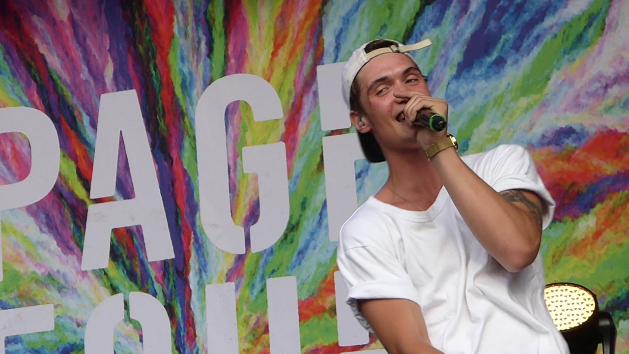Page Four - Udødelige. Køge festuge d. 1/9-17