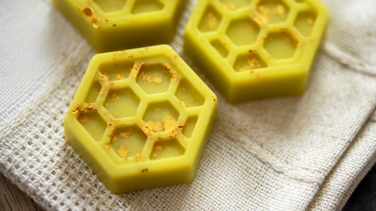 How to make an ALL-NATURAL Lotion Bar | Hemp oil + oat oil + cupuaçu butter